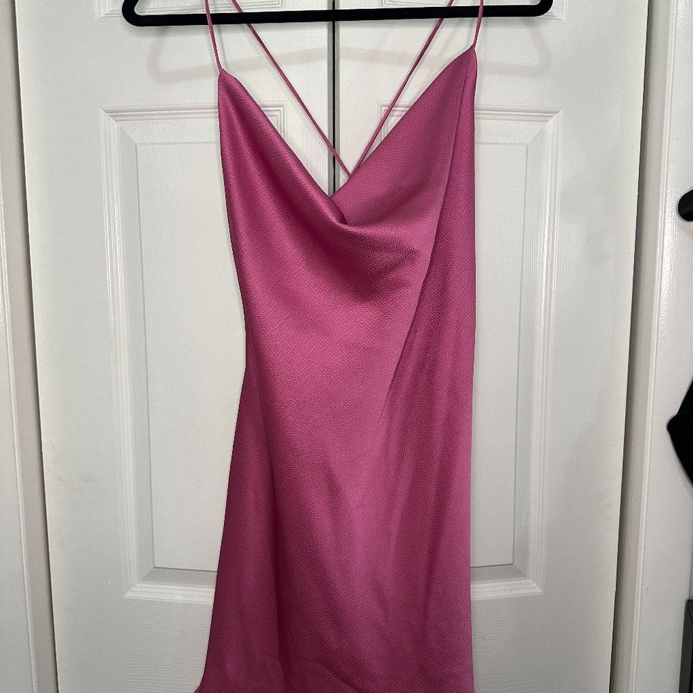 Abbeline | TEXTURED SATIN MINI SLIP DRESS in Pink | EUC